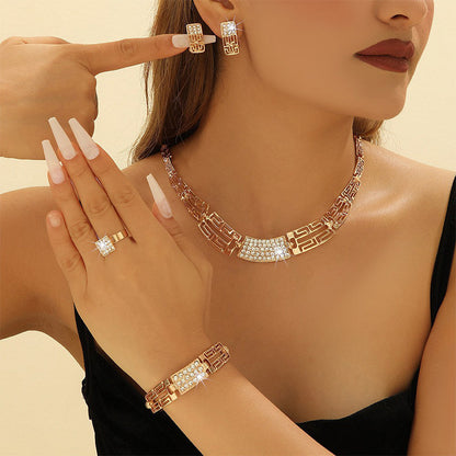 🎉 2026 Sale — Over 35,000 Sold! 💎 Rhinestone Jewelry 4-Piece Set – Necklace, Earrings, Bracelet & Ring – Complete Your Look! ✨